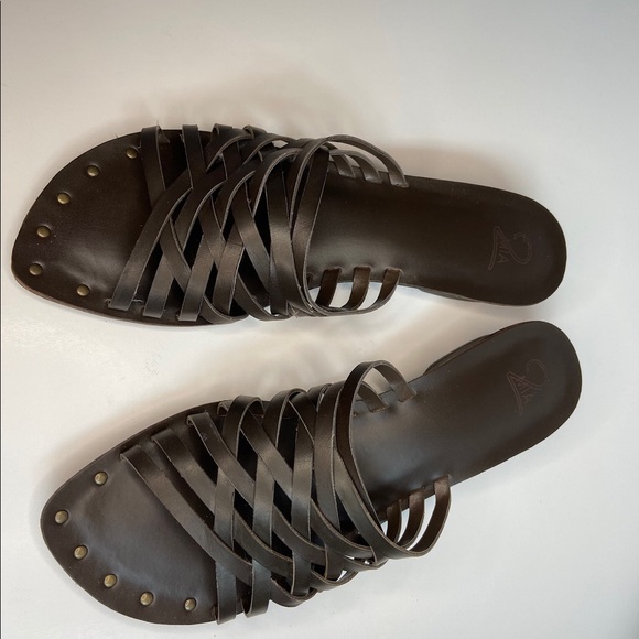 Mia 2 “Lia” Brown Sandal. - Picture 1 of 3